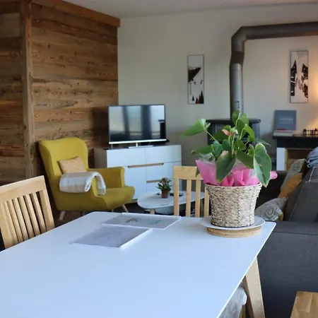 Comme Sur Un Nuage, Pour 4 Personnes דירה *