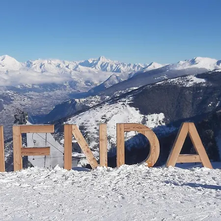 Comme Sur Un Nuage, Pour 4 Personnes דירה